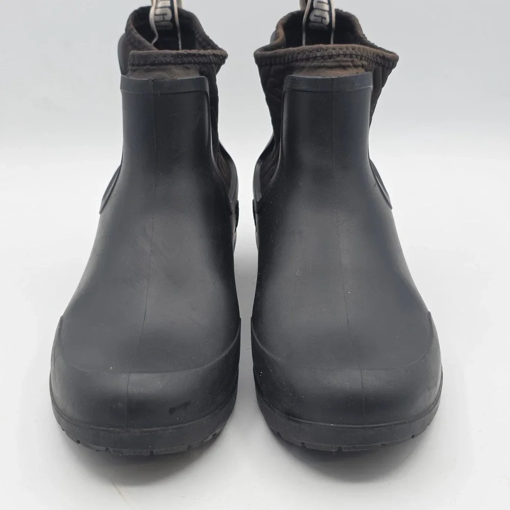 UGG droplet rain